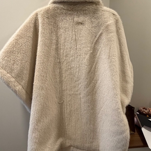 Rebecca Minkoff Ivory Faux Fur Oversized Coat - Picture 2 of 2